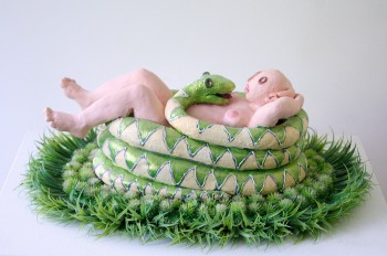 Nr. 3 Eng umschlungen 2020 Keramik Plastik 17 x 48 x 37 cm